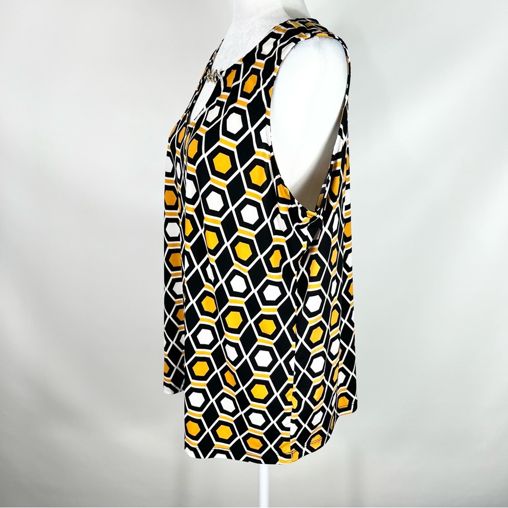 BYDesign Geometric Shell Tank With Metal Accent - Picture 3 of 6